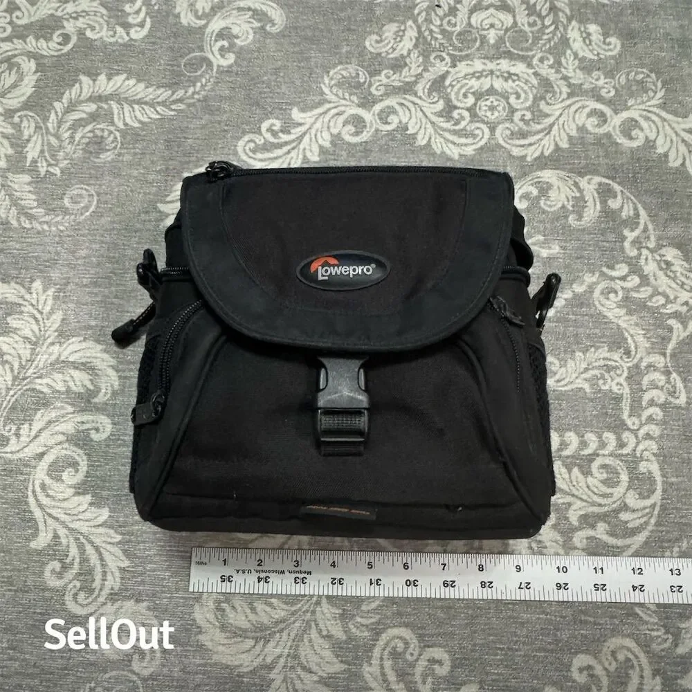 Lowepro Nova 1 AW Black Camera Bag for DSLR/SLR with All Weather Cover
